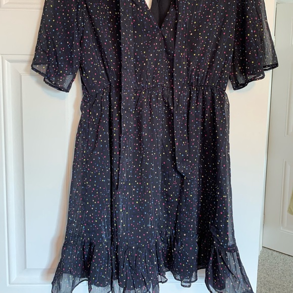 Polka Dot Shiny Flowy Dress - Picture 3 of 4